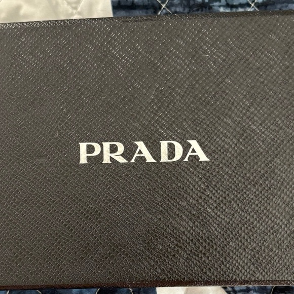 Prada Black Saffiano Leather Bow Wallet - Picture 1 of 4